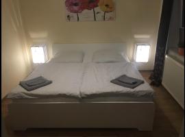 Pension am Markt Luckenwalde, ξενοδοχείο σε Luckenwalde