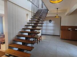 3 BHK Lakeview Villa Near Hadshi Temple, Mulshi, hotel en Paud