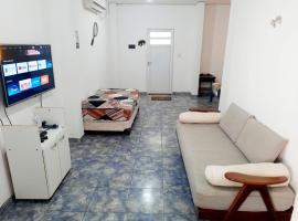 Departamento amplio zona centrica，雷西斯騰西亞的飯店