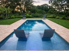 Villa Toña, 4BR, Beach house with pool