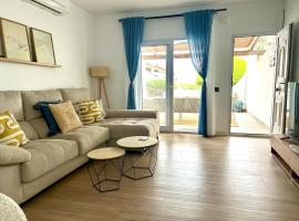 Luxury Mojácar Villa Pool Beach Access Family, hotel in Mojácar