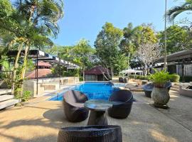 Maerim Creek Resort Chiangmai: Ban Nong Chaeng şehrinde bir otel