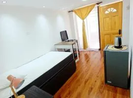 Habitación con Baño Privado y Entrada Independiente