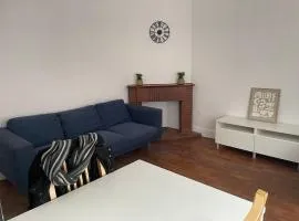 Appartement Meublé - cour privative - rangement vélo