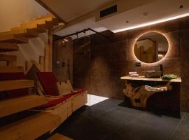 SKY LOVE Luxury Chalet, hotel di Andalo