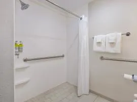 Holiday Inn Express Detroit-Warren/General Motors Technology Center by IHG