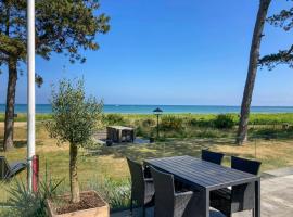 오더에 위치한 호텔 Beach Villa With Private Pier In Hou