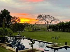 Lomalagi Luxury Apartments 2 Bedroom x 5 Guests, Hotel in Nadi