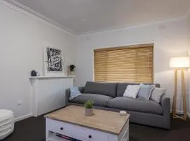 Perfect Peechelba Pad- private & close to hospital