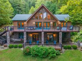 Relaxing Waterfront Stay Sleeps 16 Deck Hot Tub