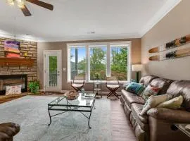 Dog Welcome Condo Sleeps 6 Lake Views Dock Access