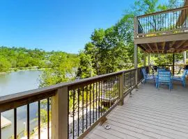 Lakeside Cabin Retreat Sleeps 12 BBQ Grill Dock