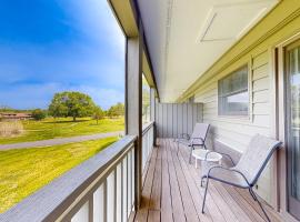 Inviting & Cozy Studio Sleep 4 Shared Gym & Games, hotell i Baneberry