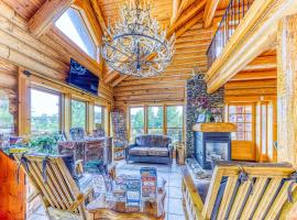 Golf Course Condo Sleeps 4 Fireplace Sauna Pool, hotel a Pigeon Forge