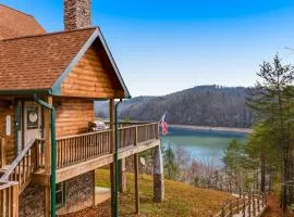 Lakefront House Sleeps 12 Hot Tub Mtn view Grill