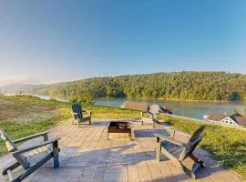 Lakeside Chalet Nr Deerfield Res Sleeps 10 Games