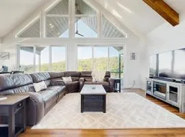 Lakeside Chalet Nr Deerfield Res Sleeps 10 Games