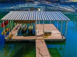 New Lake Home Sleeps 14 Private Dock Deck Grill
