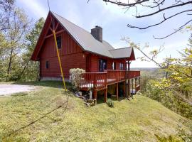 Lakeview Cabin Sleeps 10 Pool Table Hot Tub, hotel a New Tazewell