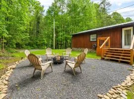 Charming Dog Friendly Cabin Sleeps 10 Hot Tub