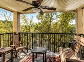 Dreamy Condo Near Downtown Sleeps 6 Creek Views