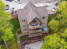 Stunning Lakeview Home Game Room Dock Hot Tub – hotel w mieście La Follette