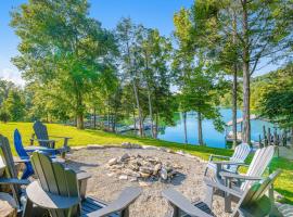 Cozy Lakefront Home Sleep 12 Private Dock Hot Tub, hotel a Maynardville