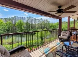 Condo W Hot Tub - Pool Access Sleeps 6 Fireplace