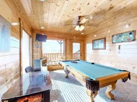 Gorgeous Private Oasis Sleeps 4 Scenic Deck Games