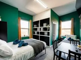 Private Ensuite Room · Sleeps 3 · Nottingham