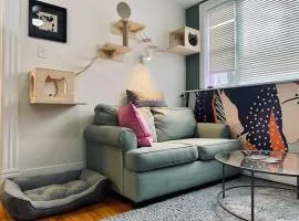 Ultimate Pet-friendly Studio with Patio, Unit #1