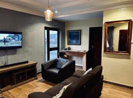 HOK Penthouse Oniru, 1 Bed Luxury Apartment, hotel di George