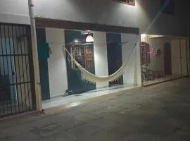 Suite Privativa em Sobrado 1km da Praia