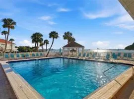 Private Beach, 2 Pools & Hot Tub