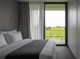 UNIT Nuanu Village, хотел в Канджу