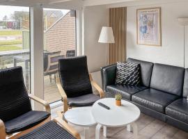 Gorgeous Apartment In Hemmet With Sauna, hotel en Hemmet