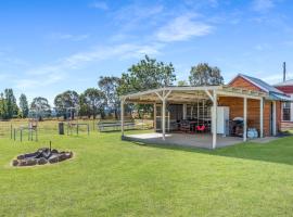 Leisurely Long Swamp Retreat - 3 Bed 2 Bath โรงแรมในCadia