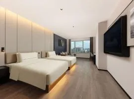 Atour Hotel Yiwu's Heart Xiuhu Park