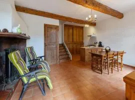 Charming Holiday Home in Tautavel with Balcony