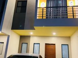 3BR Townhouse perfect for families, travelers and groups