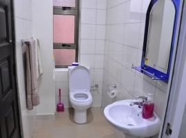 Denver Apartments Entebbd – hotel w mieście Buzzi