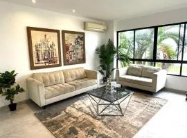 Modern Renovated Apartment overlooking Guayas River in a Prime Location