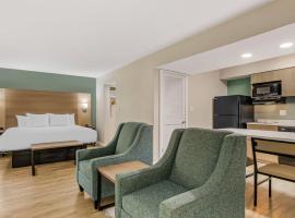 MainStay Suites Springfield South - Battlefield Rd，斯普林菲爾德的飯店