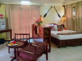 Agnes Gateway Hotel โรงแรมในมุนดา