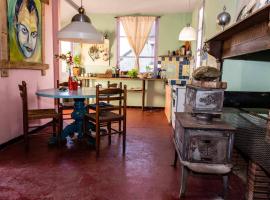 petite maison artistique, hotel i Saint-Plantaire