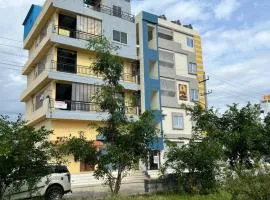 2BHK Cozy Homestay by Azam Residency Near Bengaluru International Exhibition Centre-BIEC
