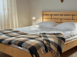 Provence Retreat House, hotel u gradu 'Sataniv'