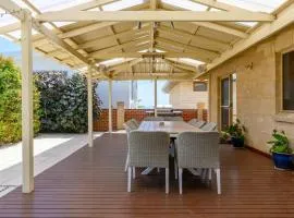 24 Sorrento Seabreeze 5BR Family Seaside Home