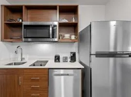 Everhome Suites Wichita Northeast by Choice Hotels