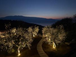 Gardasee Chalet - la tua casa sul Lago di Garda、トスコラーノ・マデルノのホテル